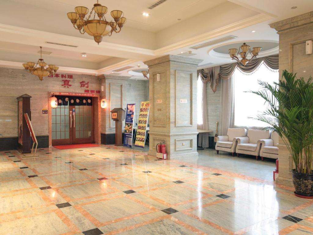 Vienna Hotel Tianjin Guizhou Road Branch Екстер'єр фото